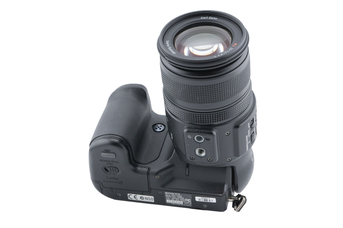 Sony Cyber-Shot DSC-F828