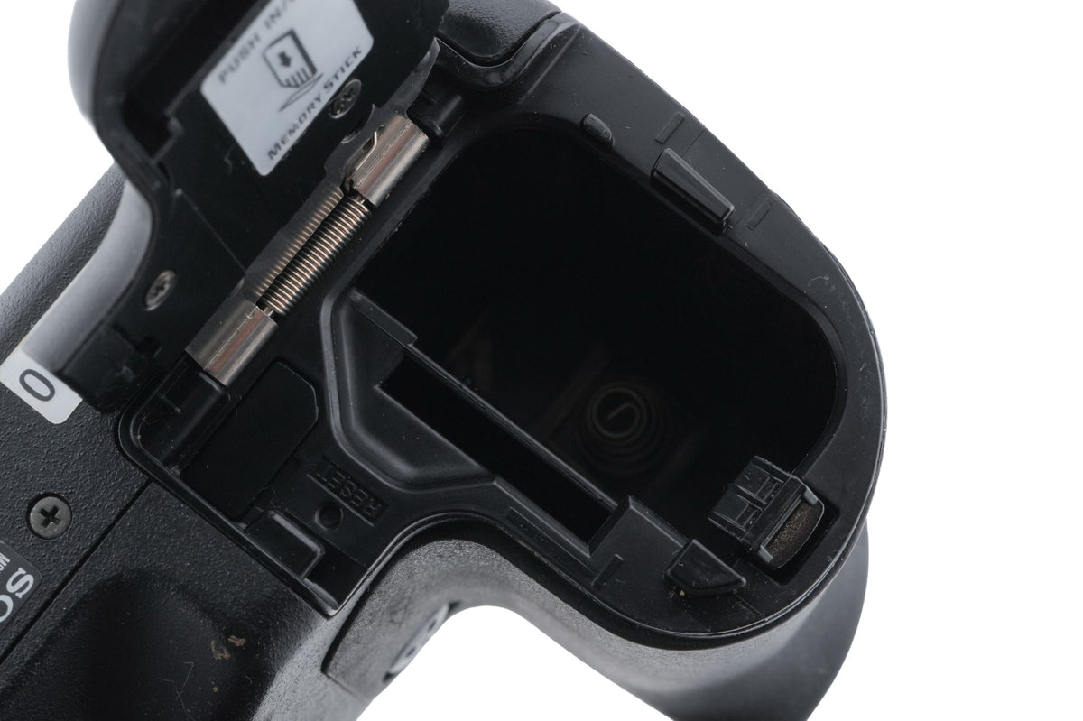 Sony Cyber-Shot DSC-F828