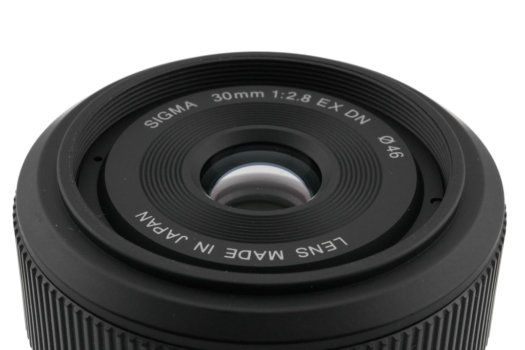 Sigma 30mm f2.8 EX DN
