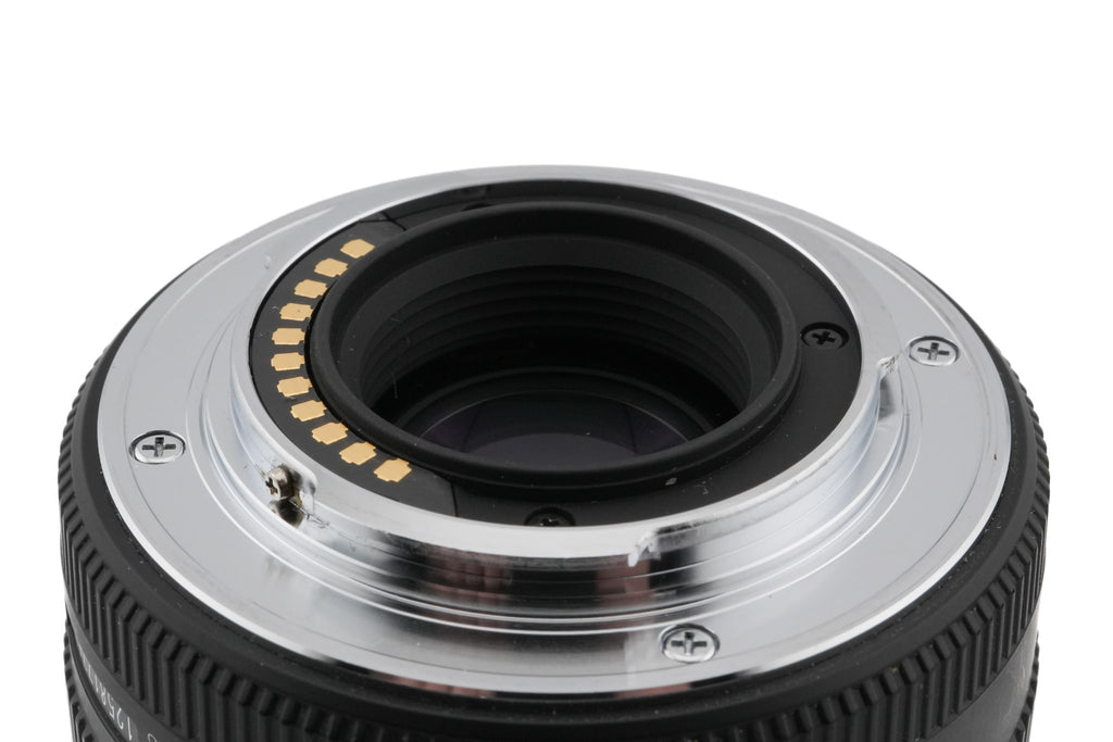 Sigma 30mm f2.8 EX DN