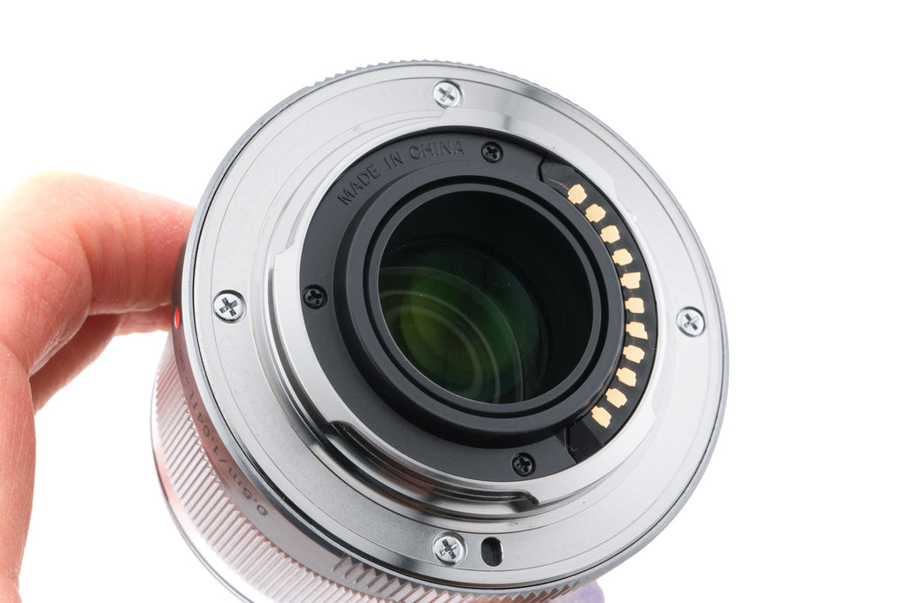 Olympus 45mm f1.8 M.Zuiko Digital MSC