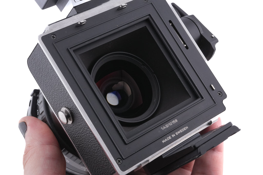 Hasselblad 905SWC (10304) + A12 Film Magazine (Silver, 30074) + SWC Viewfinder (52036)