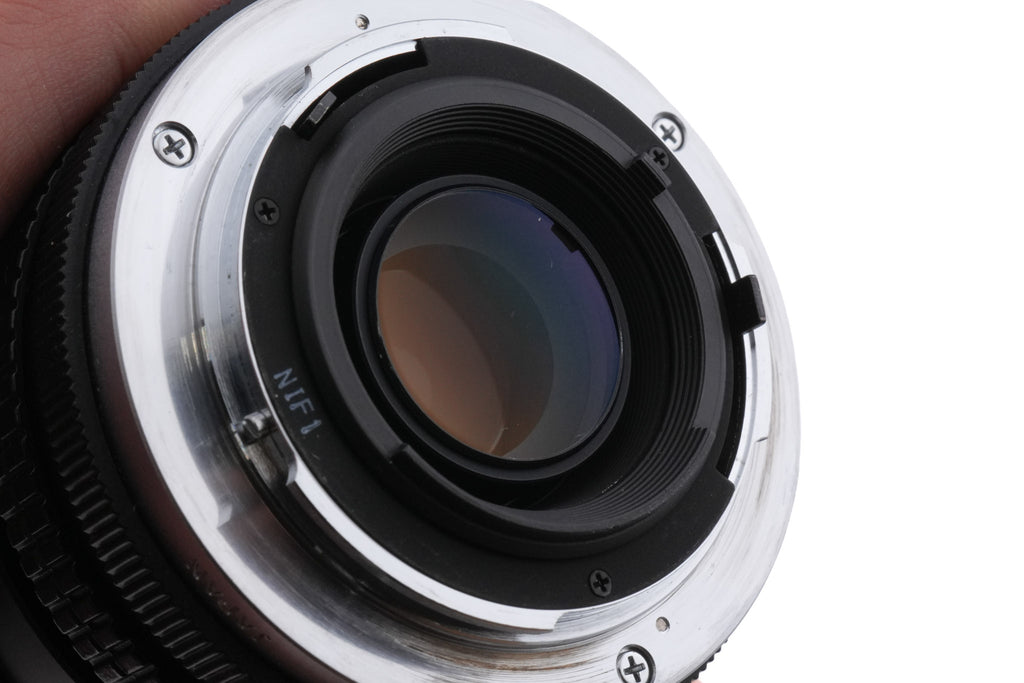 Olympus 35-105mm f3.5-4.5 Zuiko Auto-Zoom