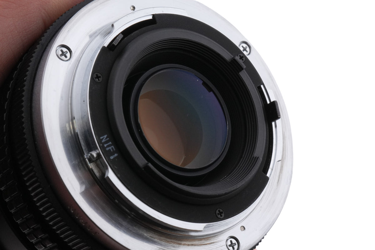 Olympus 35-105mm f3.5-4.5 Zuiko Auto-Zoom