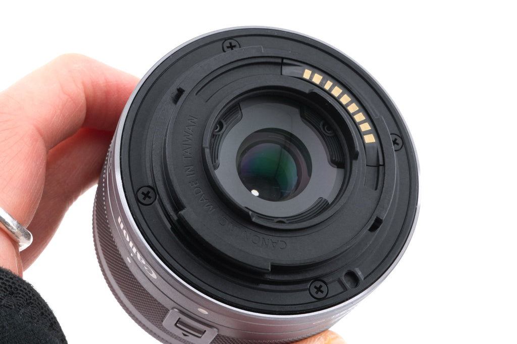 Canon 15-45mm f3.5-6.3 IS STM