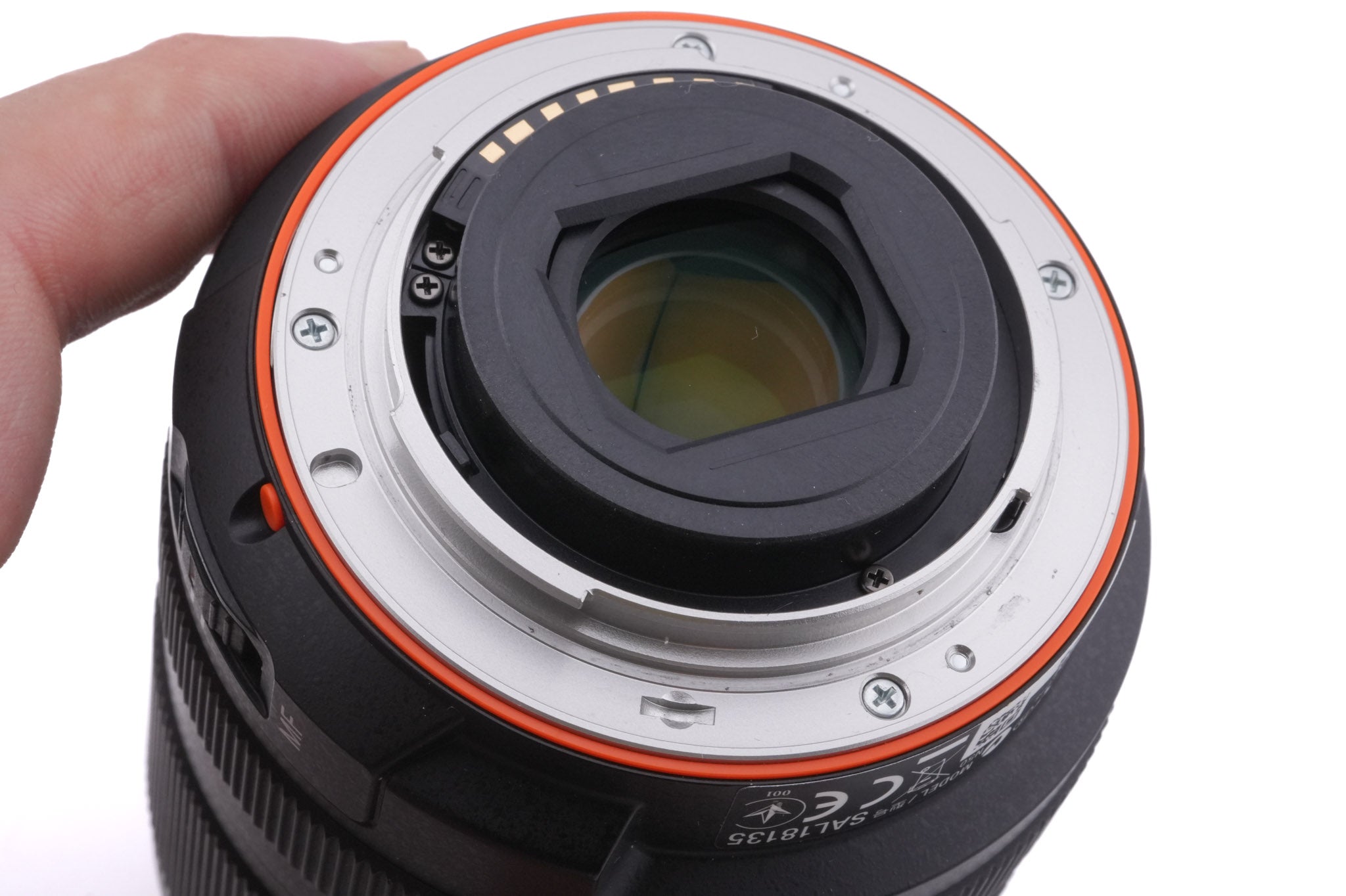 Sony 18-135mm f3.5-5.6 DT SAM (SAL18135)