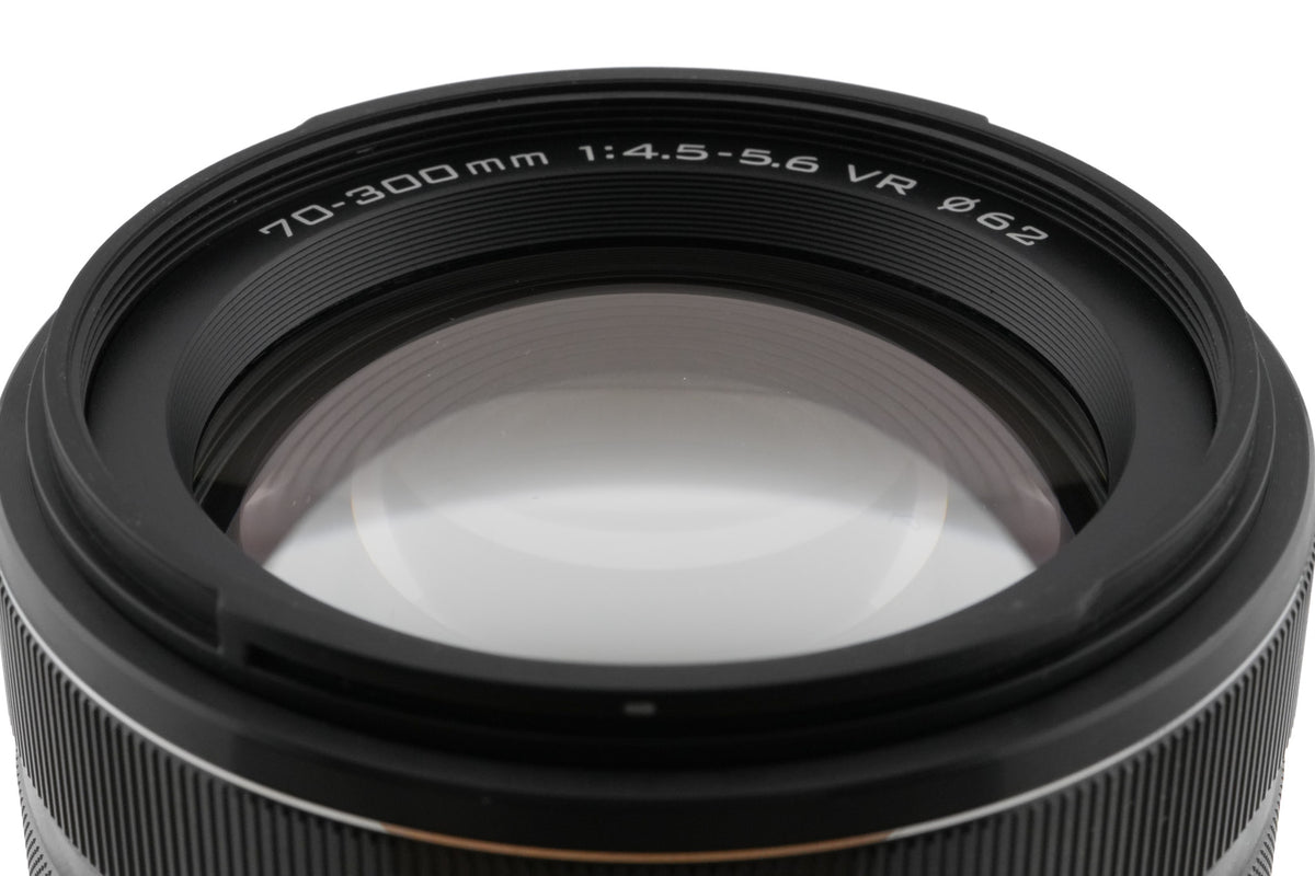 Nikon 70-300mm f4.5-5.6 VR Nikkor 1