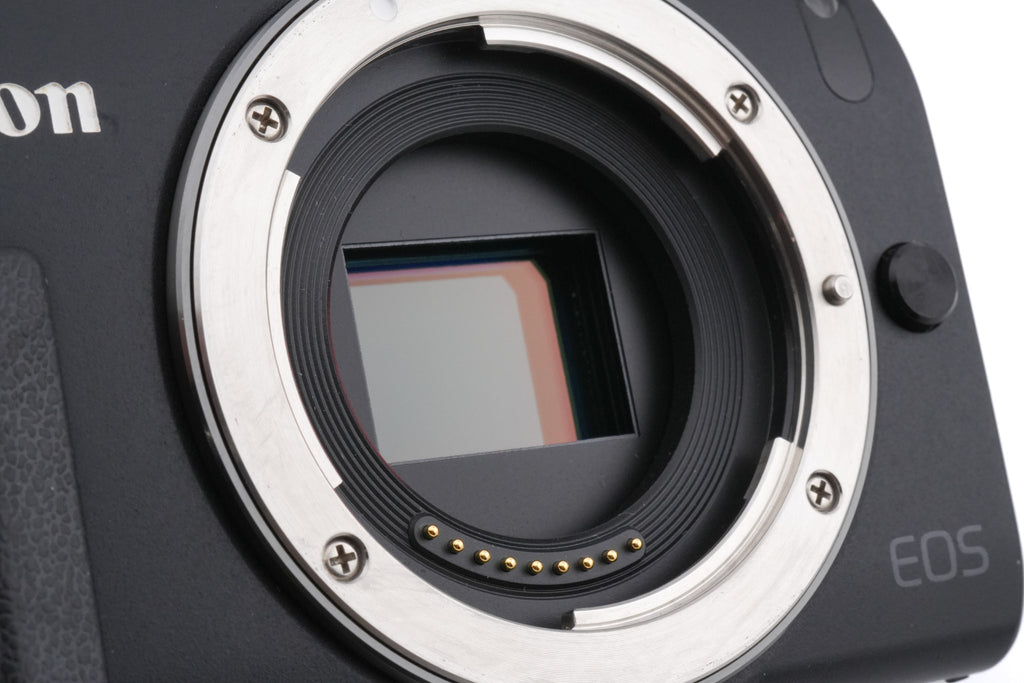 Canon EOS M + 18-55mm f3.5-5.6 IS STM