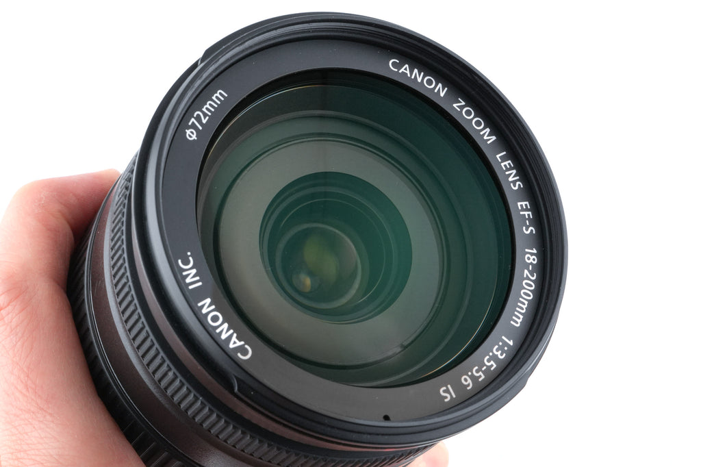 Canon 18-200mm f3.5-5.6 IS