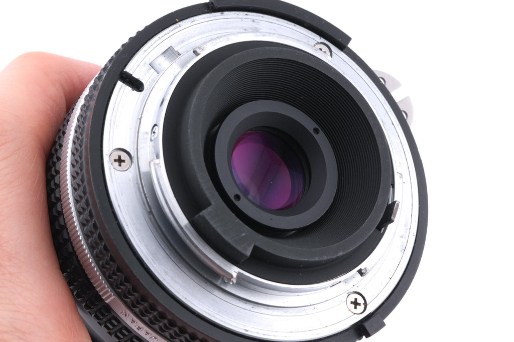 Nikon 35-70mm f3.3-4.5 Zoom-Nikkor AI-S