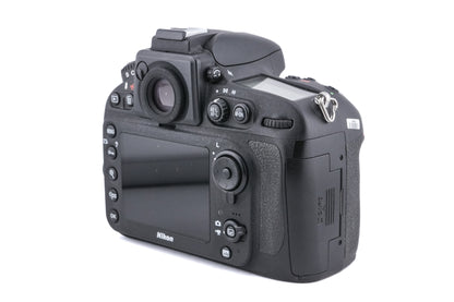 Nikon D800