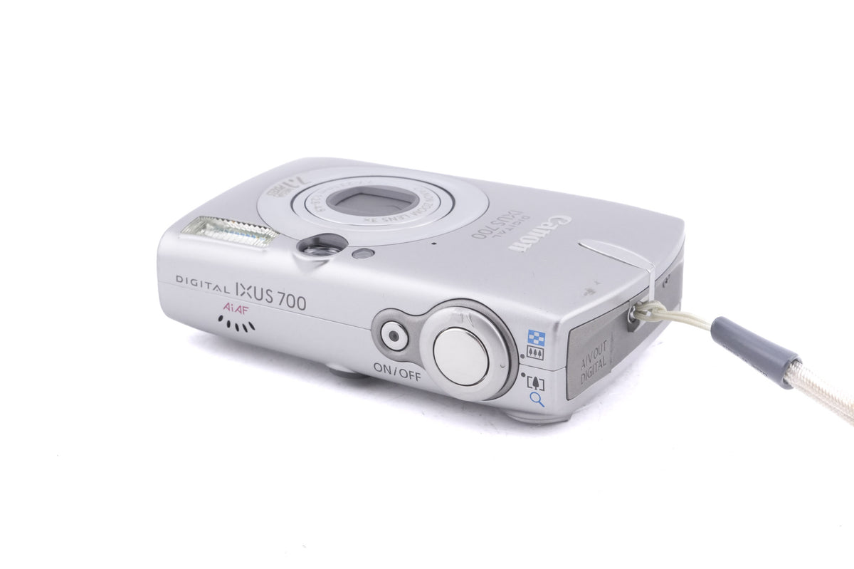 Canon IXUS 700