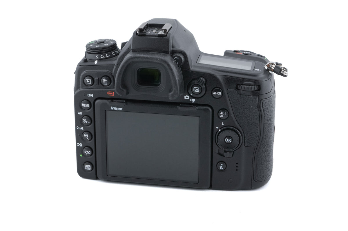 Nikon D780