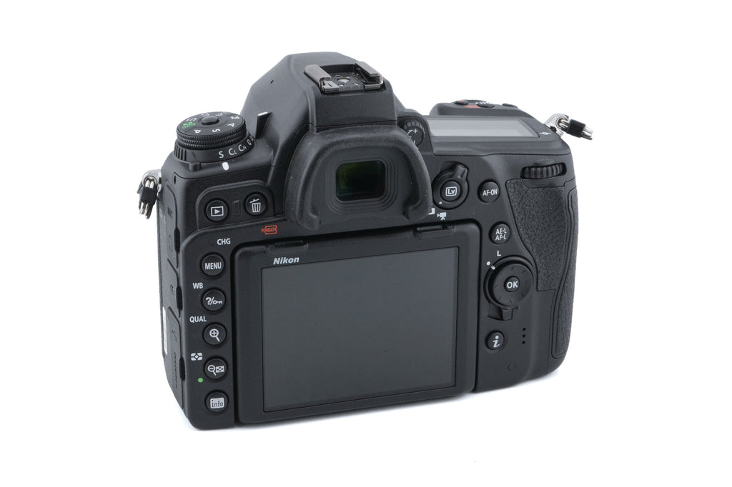 Nikon D780
