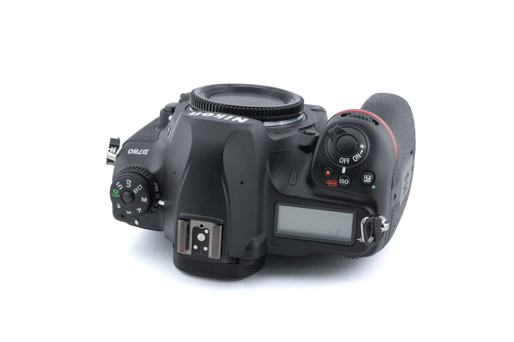 Nikon D780