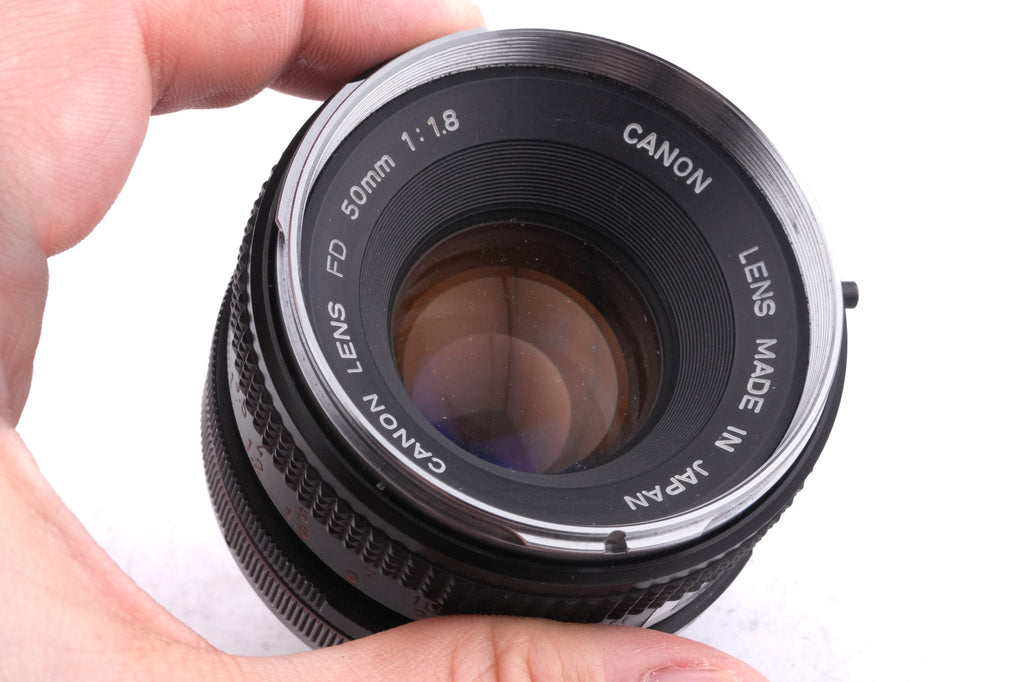 Canon 50mm f1.8 (Chrome Nose)
