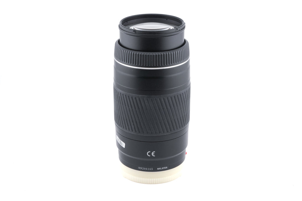 Minolta 75-300mm f4.5-5.6 AF Zoom D