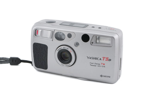 Yashica T5D