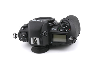 Nikon F100