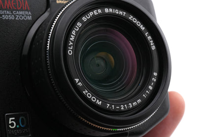 Olympus Camedia C-5050 Zoom