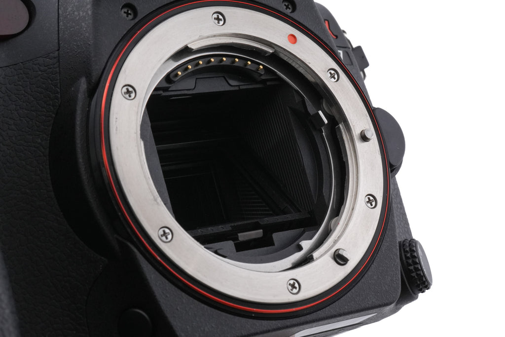 Sony A77