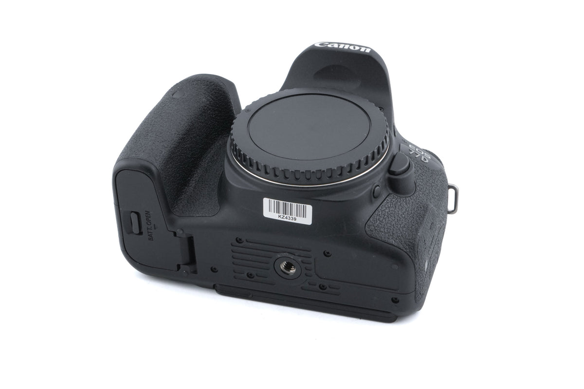 Canon EOS 77D