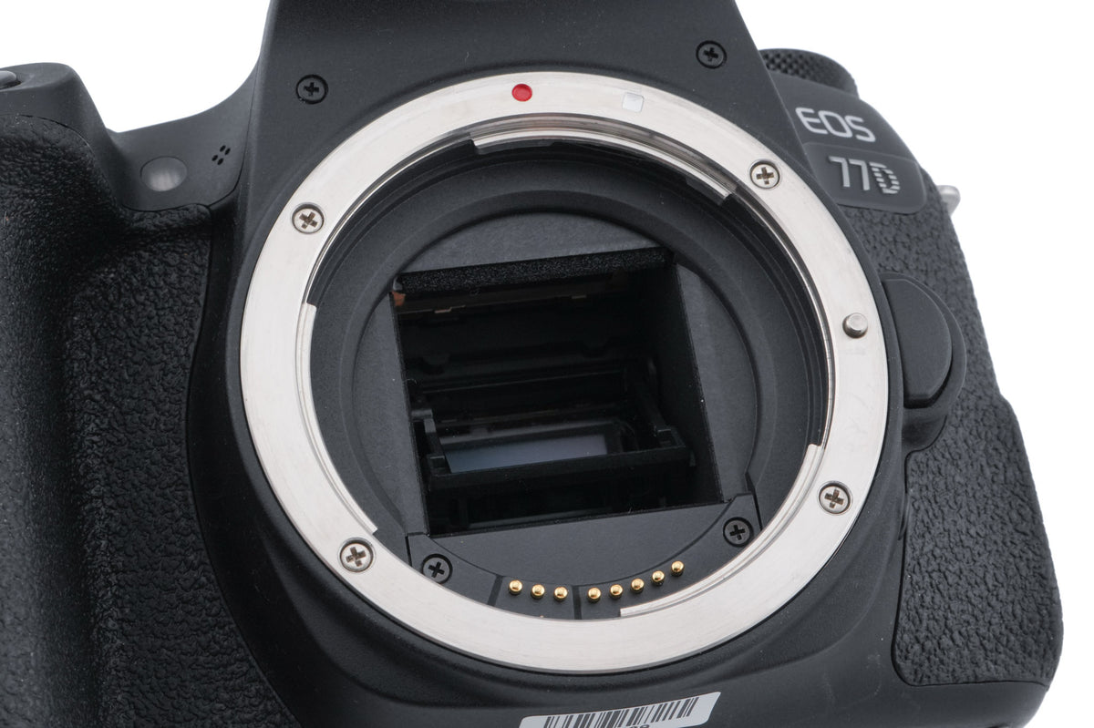 Canon EOS 77D