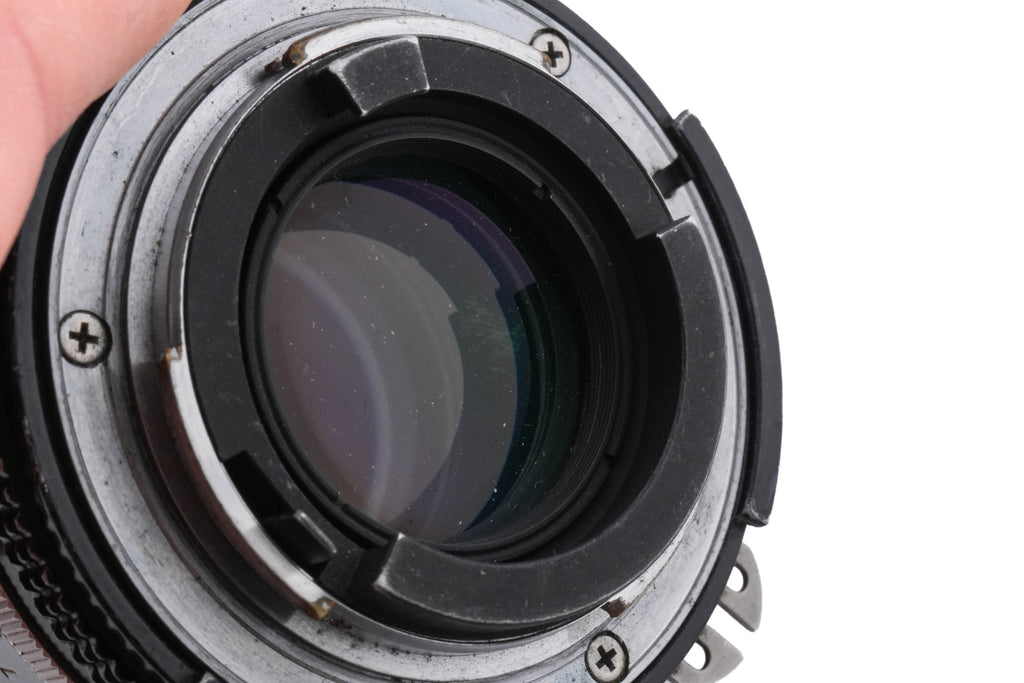 Nikon 85mm f2 Nikkor AI