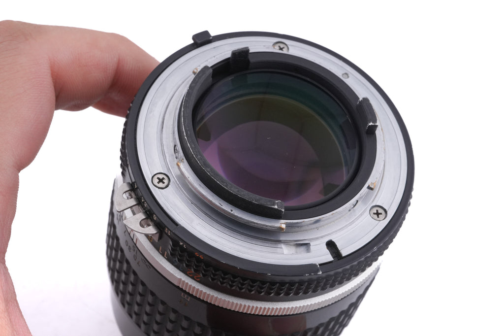 Nikon 105mm f2.5 Nikkor AI-S