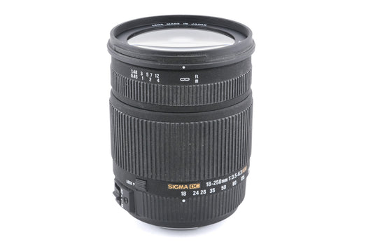 Sigma 18-250mm f3.5-6.3 DC OS HSM