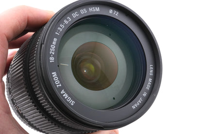 Sigma 18-250mm f3.5-6.3 DC OS HSM