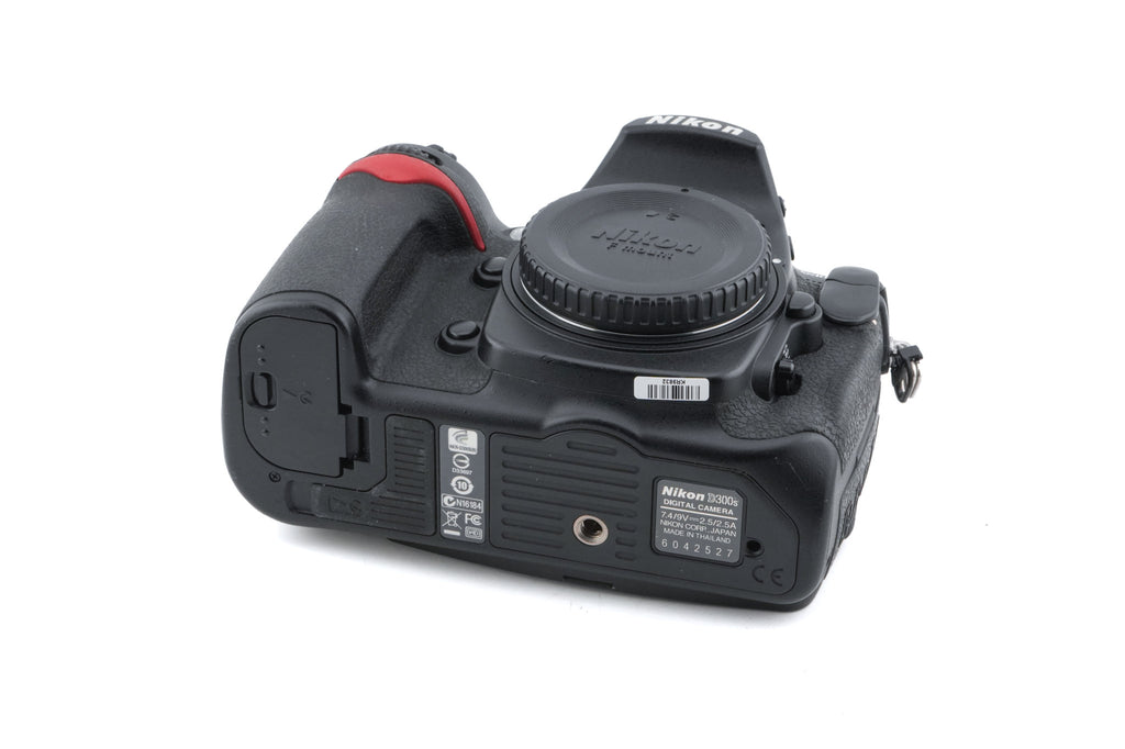 Nikon D300S