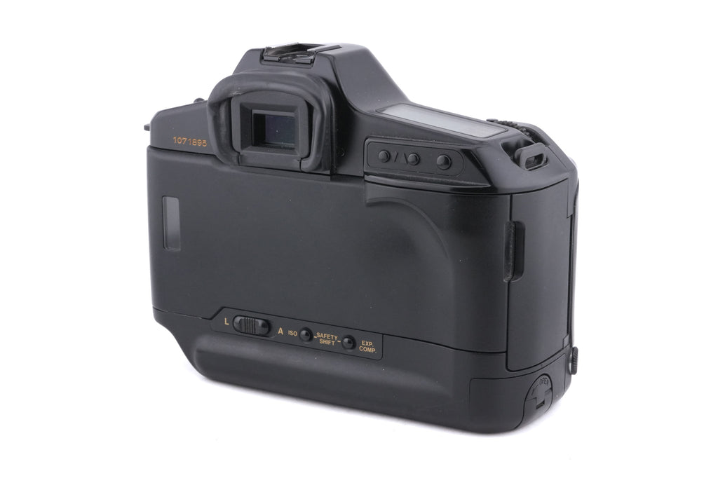 Canon T90