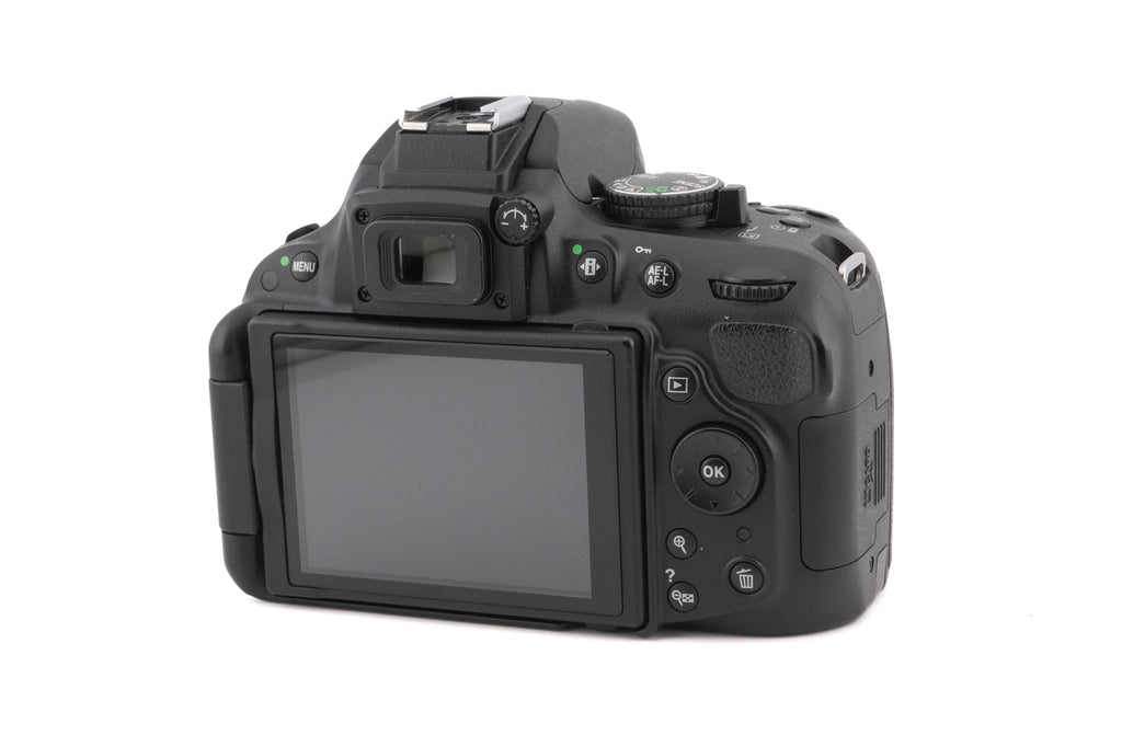 Nikon D5200 + WU-1a Wireless Mobile Adapter
