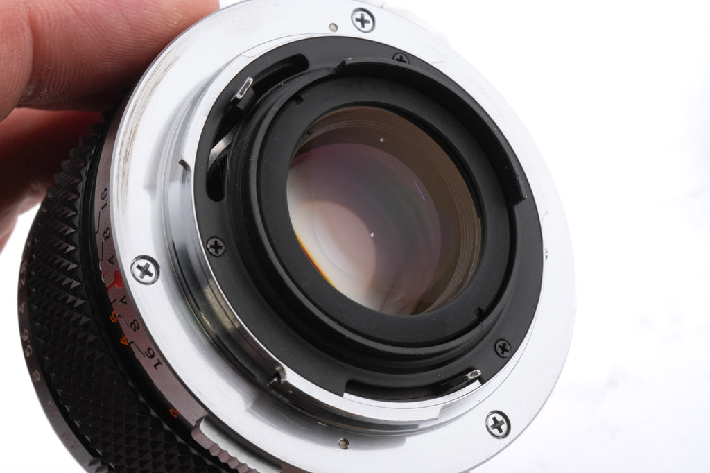Olympus 28mm f2 Zuiko Auto-W MC