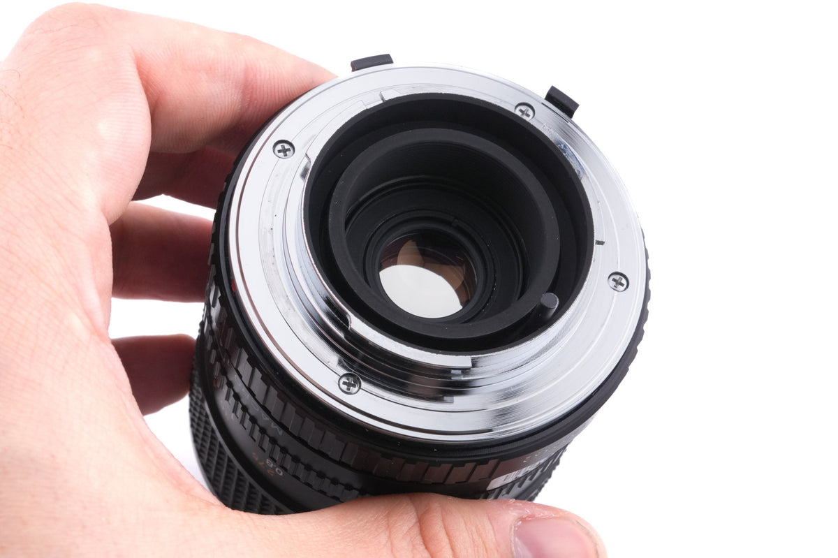 Minolta 28-70mm f3.5-4.8 MD Zoom