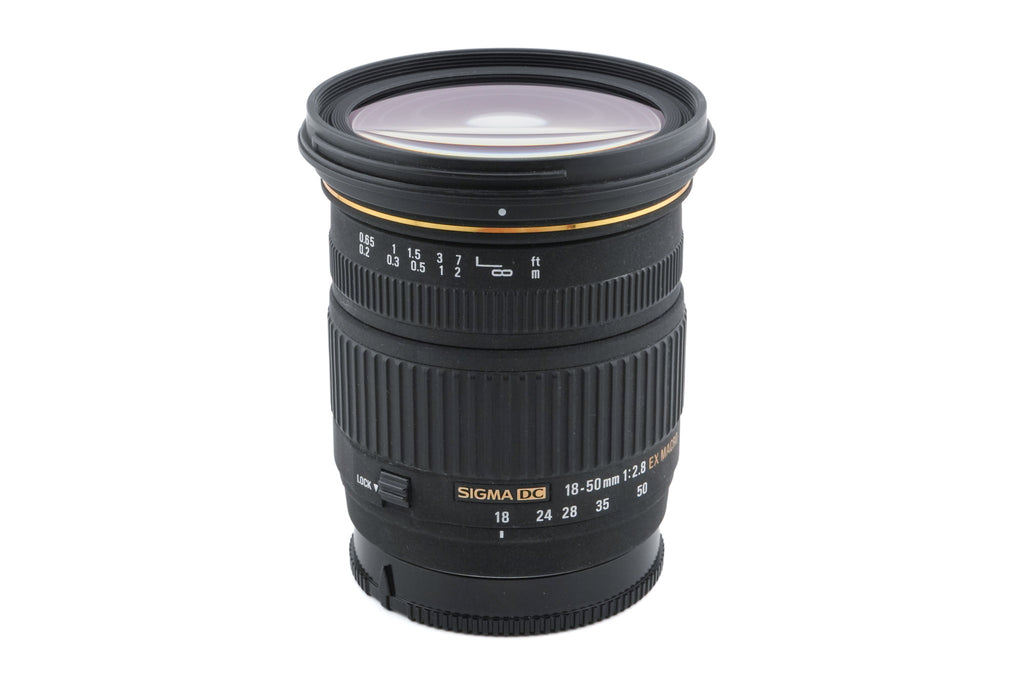 Sigma 18-50mm f2.8 DC EX Macro