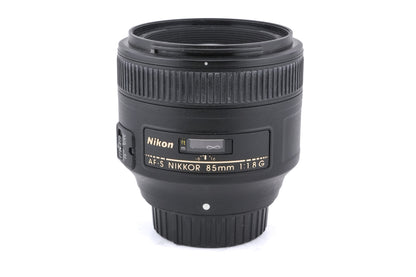 Nikon 85mm f1.8 AF-S Nikkor G