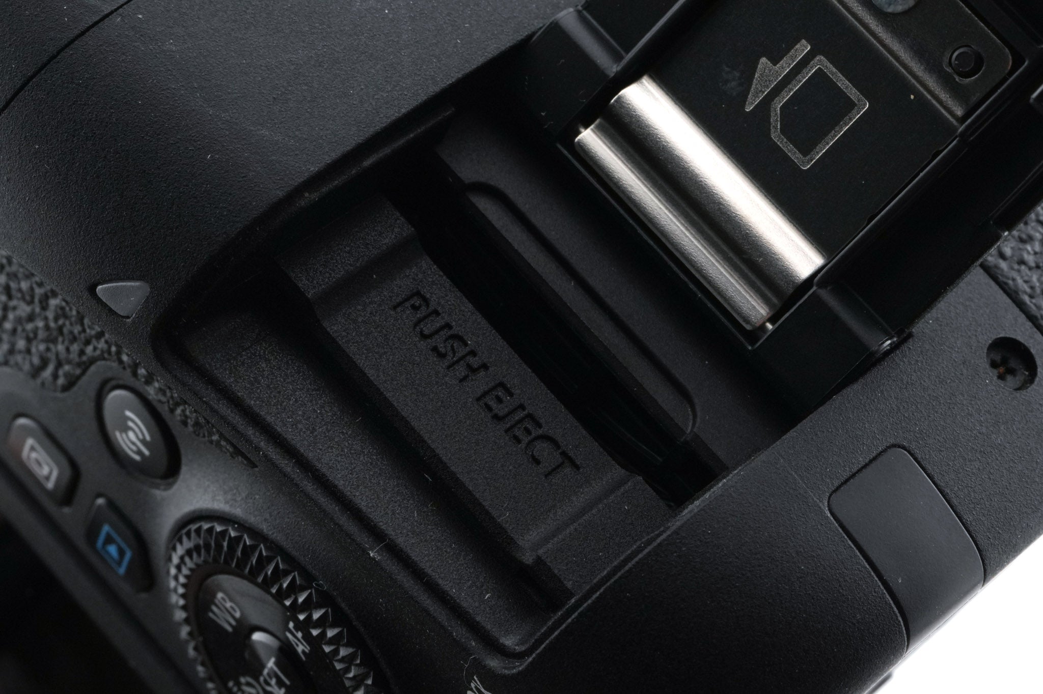 Canon EOS 77D