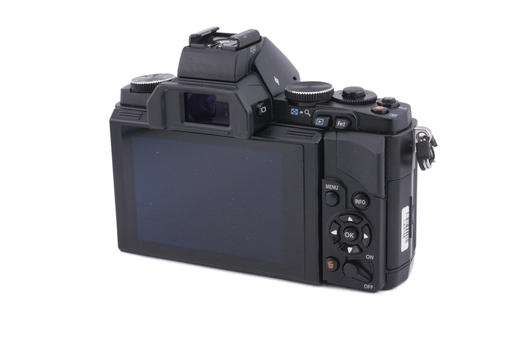 Olympus OM-D E-M5 + FL-LM2 Flash