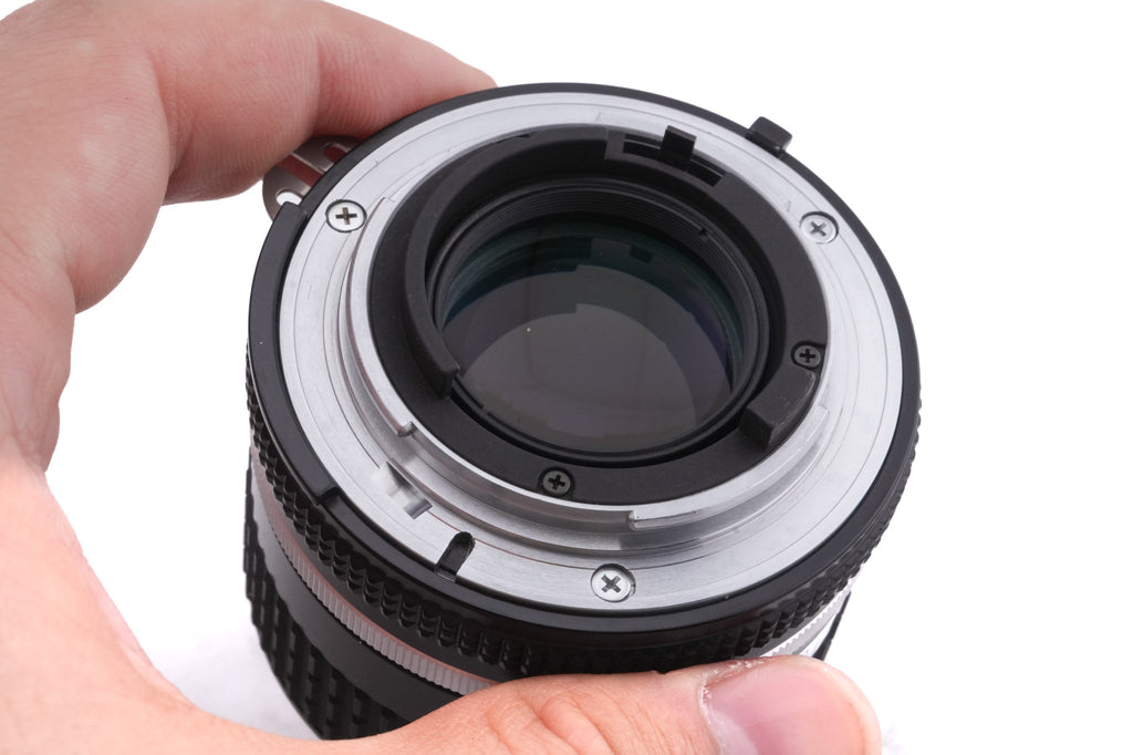 Nikon 85mm f2 Nikkor AI-S