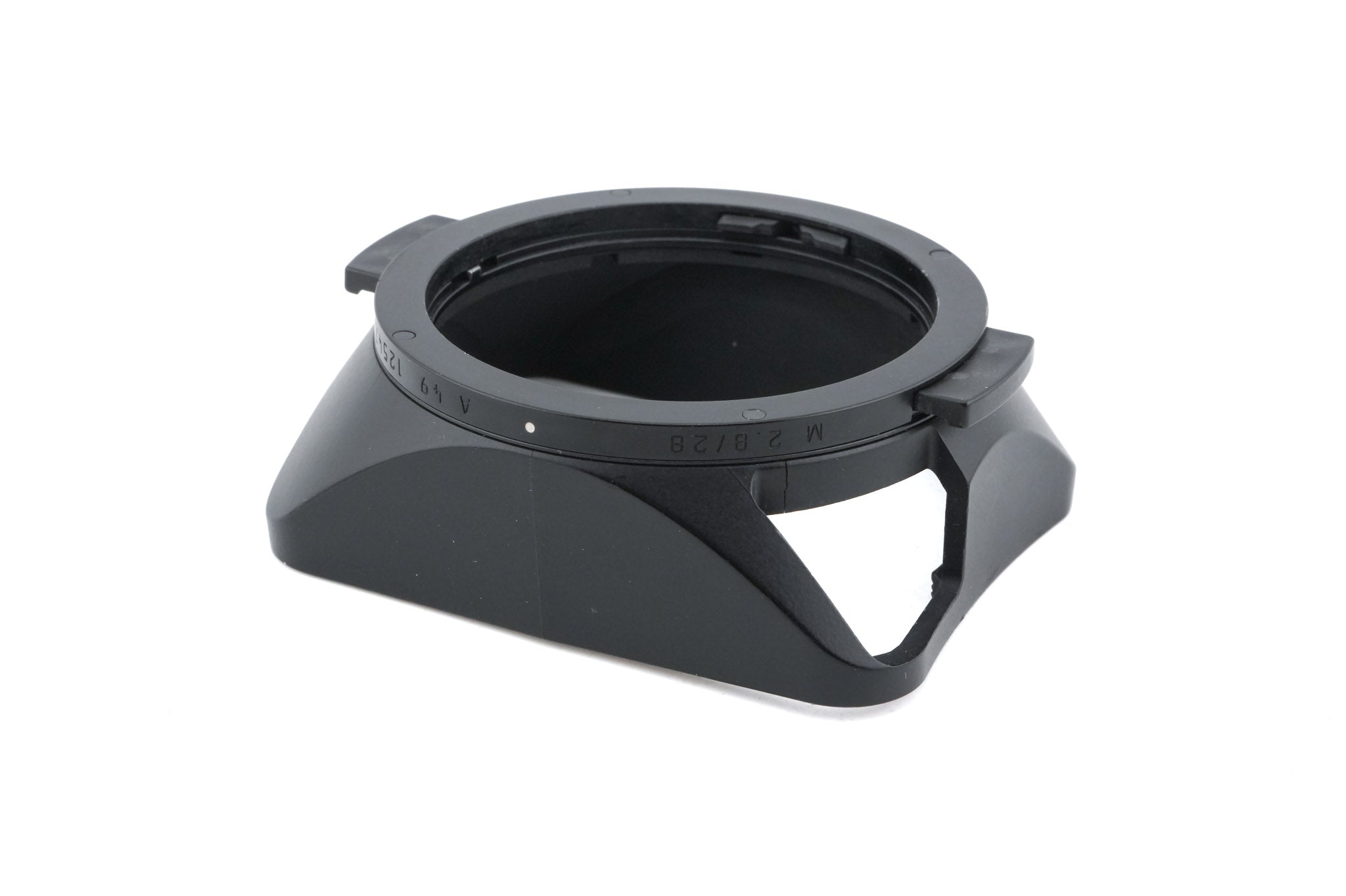 Leica Lens Hood (28mm f2.8) (12547)
