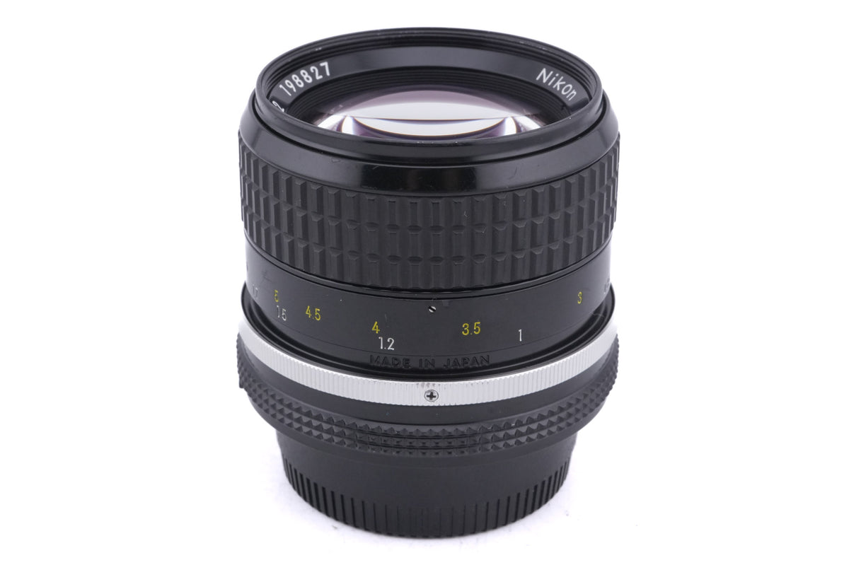 Nikon 85mm f2 Nikkor AI
