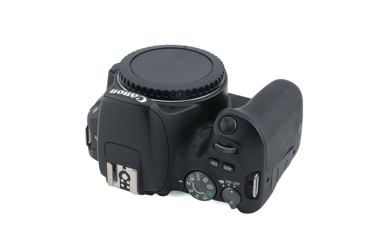 Canon EOS 200D