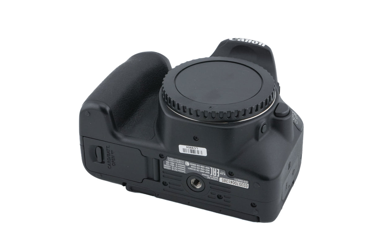 Canon EOS 200D