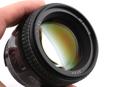 Nikon 85mm f1.8 AF Nikkor D + HN-23 Lens Hood