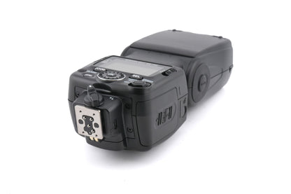 Nikon SB-700 Speedlight