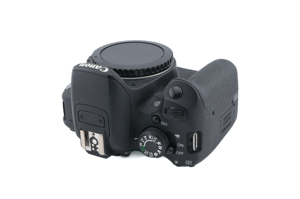Canon EOS 700D