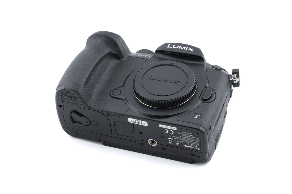 Panasonic Lumix DC-GH5