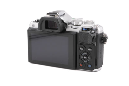 Olympus OM-D E-M10 Mark III